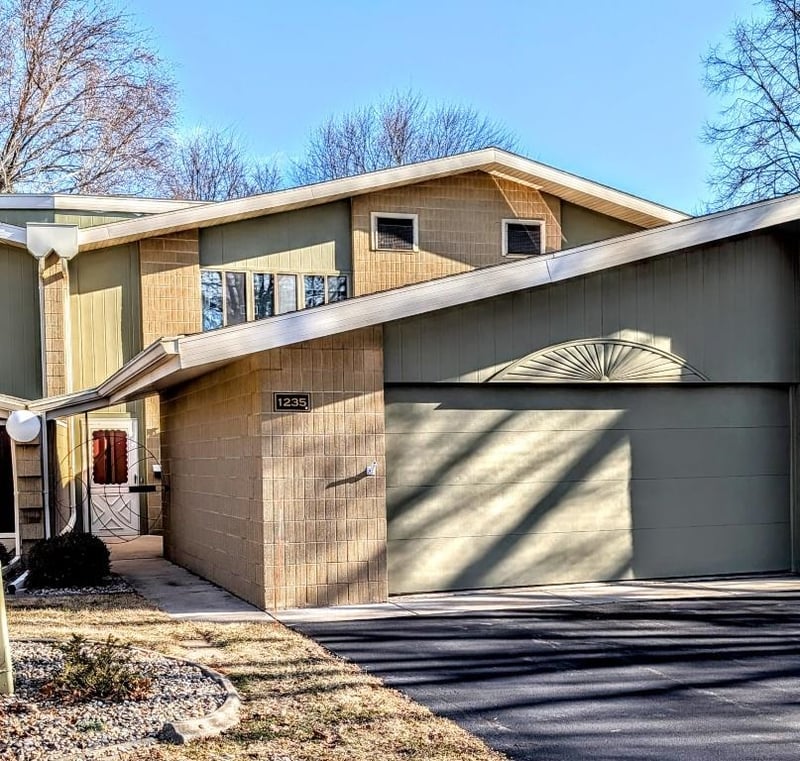 1235 Nicolet Cir, Appleton, WI 54914
