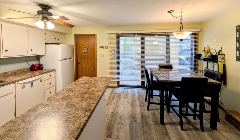 1235 Nicolet Cir, Appleton, WI 54914