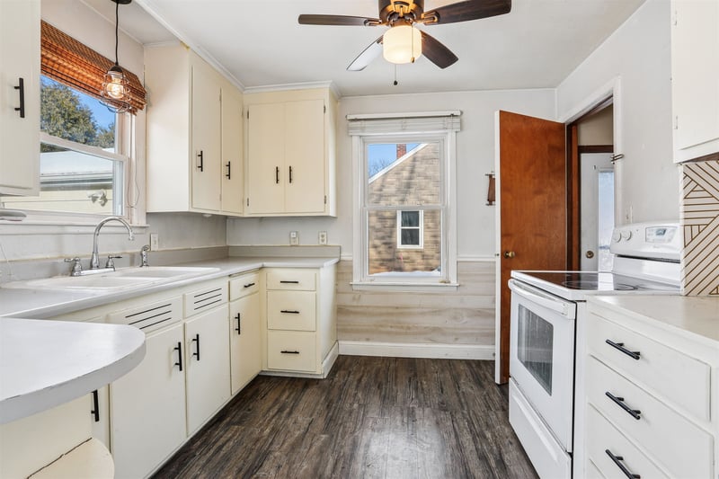 1426 Calumet St, Appleton, WI 54915-4226