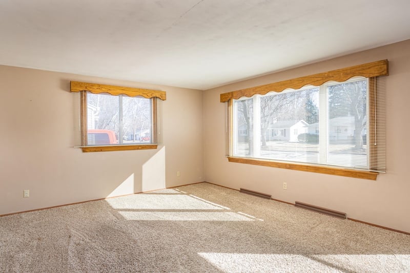 1631 Walden Ave, Appleton, WI 54915-3845