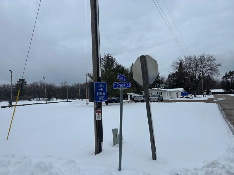 606 Brook St, Suring, WI 54174