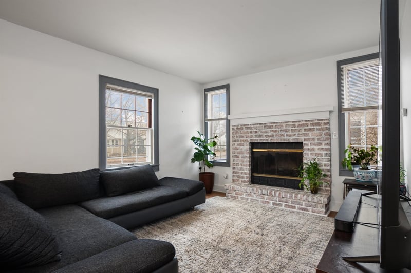 943 Roscoe St, Green Bay, WI 54304