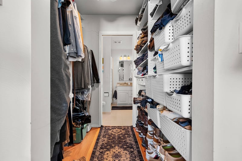 5141 Edgewater Beach Rd, Green Bay, WI 54311-9731