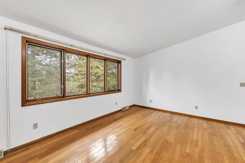 2462 Bluestone Pl, Green Bay, WI 54311