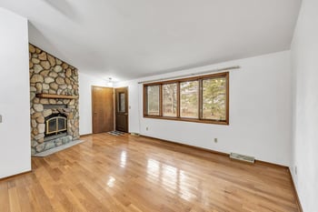 2462 Bluestone Pl, Green Bay, WI 54311