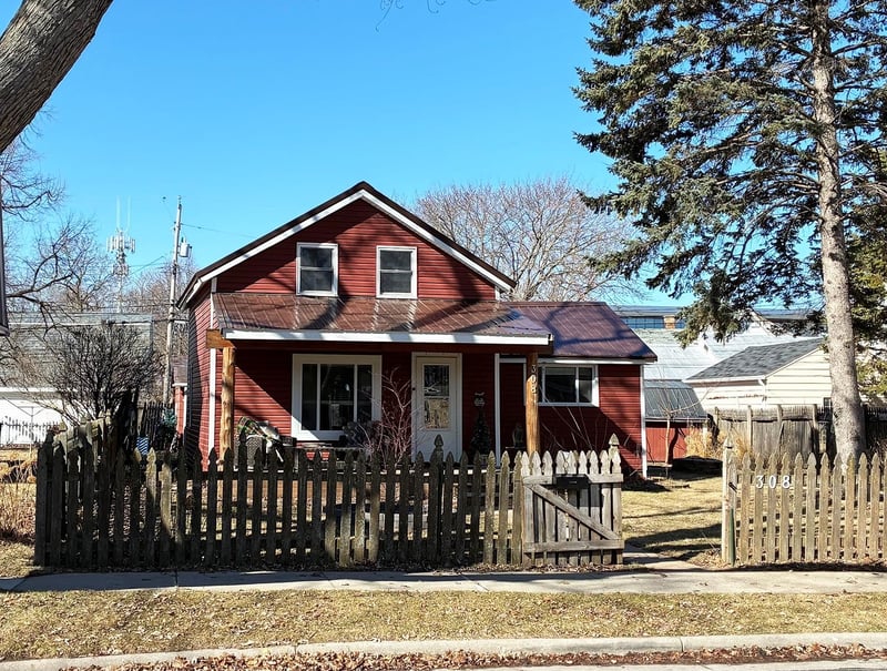 308 Superior St, De Pere, WI 54115