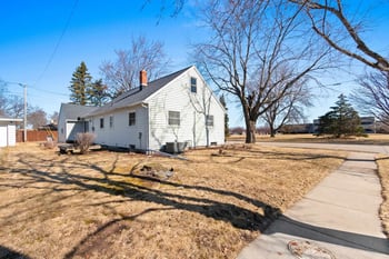 2105 Ballard Rd, Appleton, WI 54911-2403