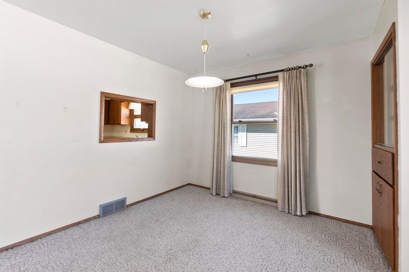 421 Manhattan St, Chilton, WI 53014