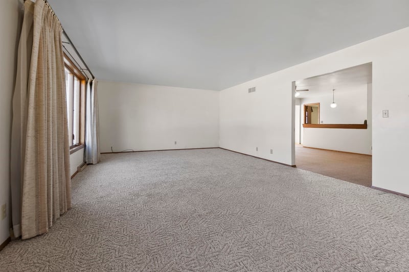 421 Manhattan St, Chilton, WI 53014