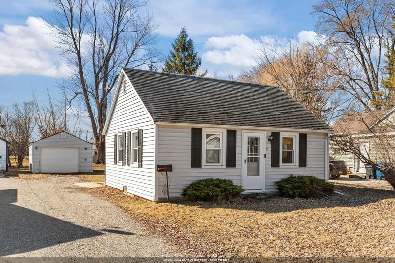 231 Smith Ave, Oshkosh, WI 54901