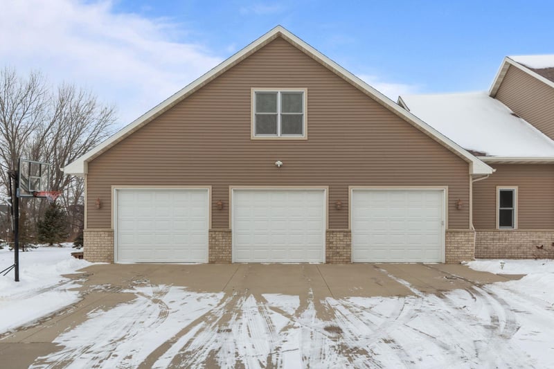 W5071 Cherrywood Ct, Sherwood, WI 54169