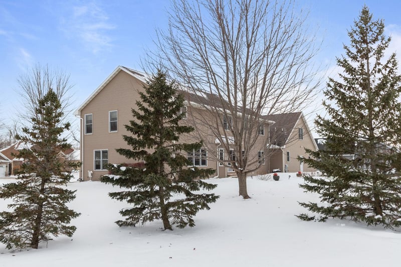 W5071 Cherrywood Ct, Sherwood, WI 54169