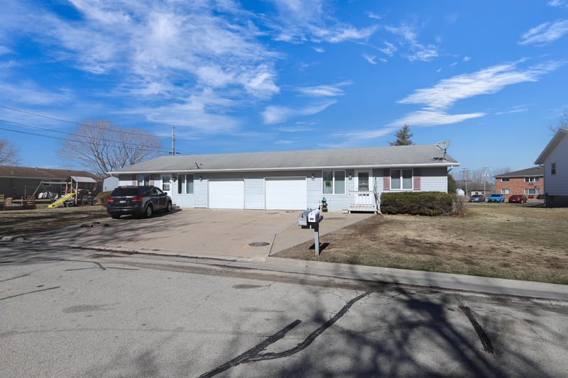 601 Forest St, Black Creek, WI 54106