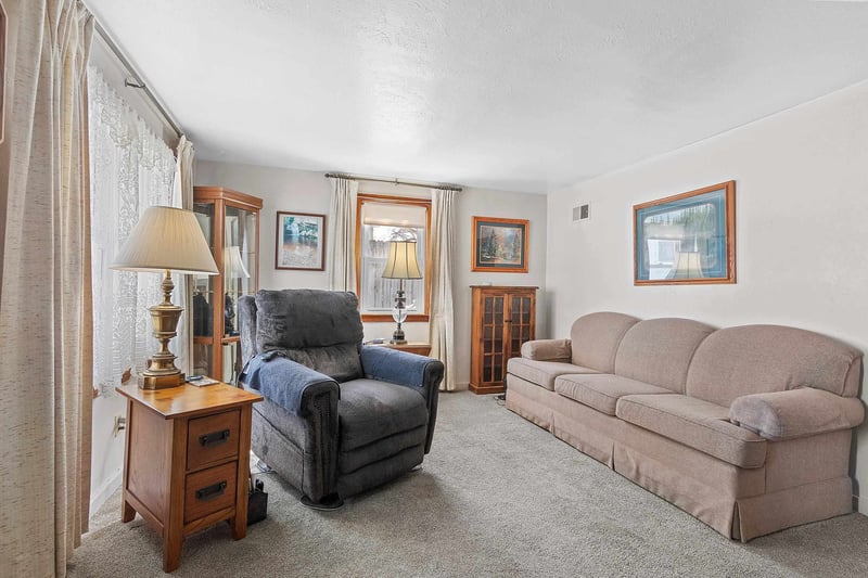 308 Lau St, Green Bay, WI 54302-3312