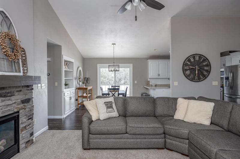 651 Rundquist Way, Kimberly, WI 54136