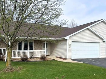 486 Wyldewood Dr #B, Oshkosh, WI 54904-8603