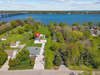 1299 Lake St, Neenah, WI 54956-1608