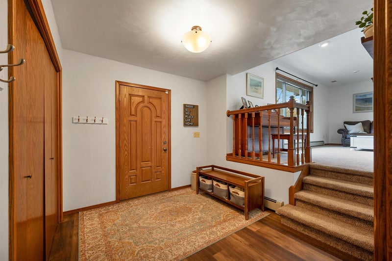 2930 Devroy Ln, Green Bay, WI 54313