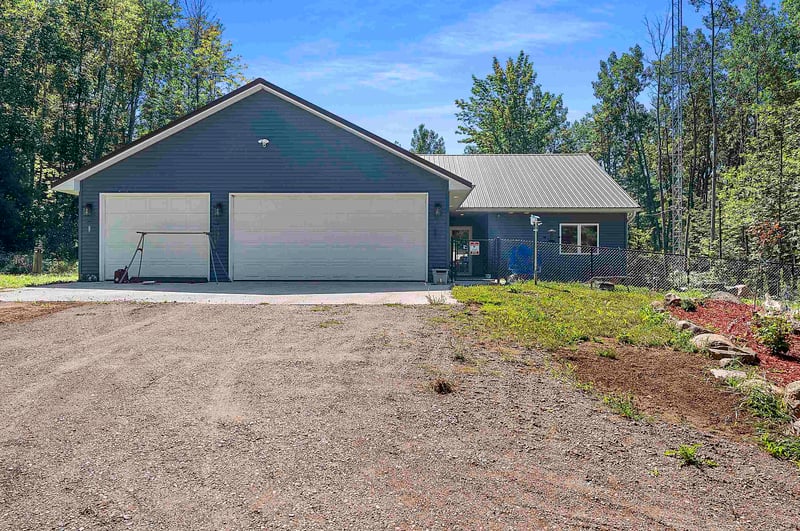 14533 Joseph Ln, Mountain, WI 54149
