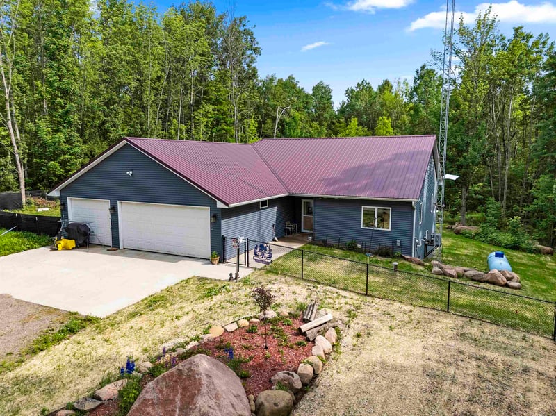 14533 Joseph Ln, Mountain, WI 54149