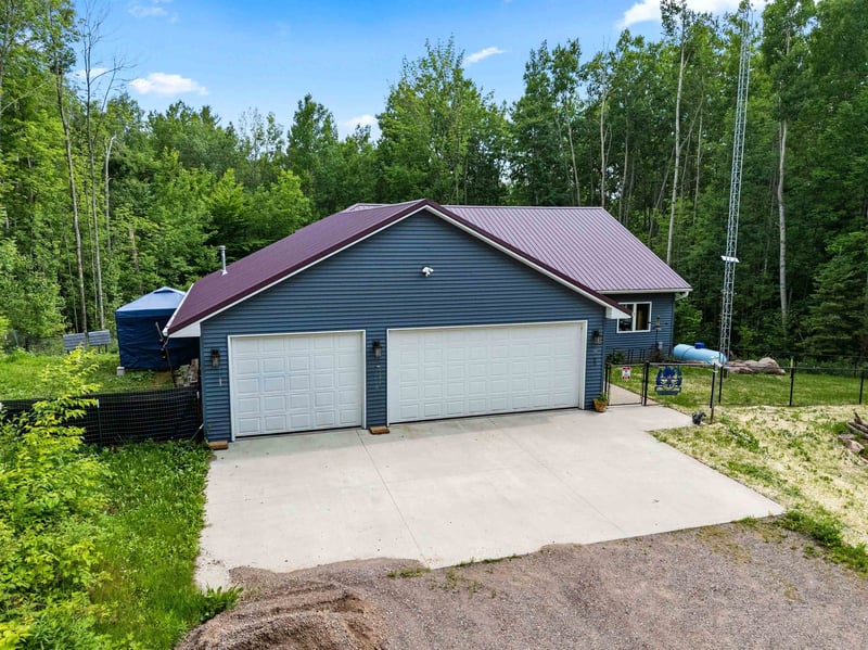 14533 Joseph Ln, Mountain, WI 54149