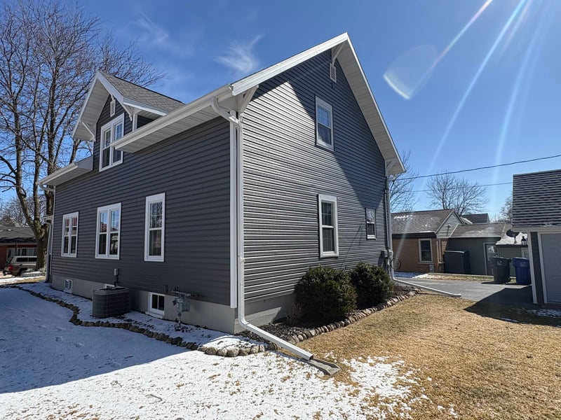 107 2nd St, Bonduel, WI 54107