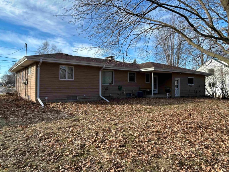 128 Horn St, Brillion, WI 54110