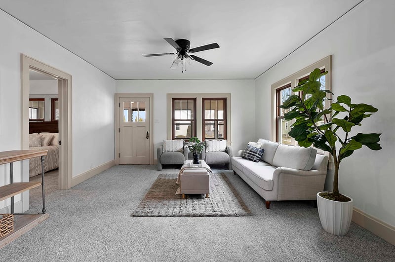 993 Christiana St, Green Bay, WI 54303-3408