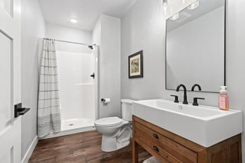 2536 Meadow Breeze Ct, Green Bay, WI 54311