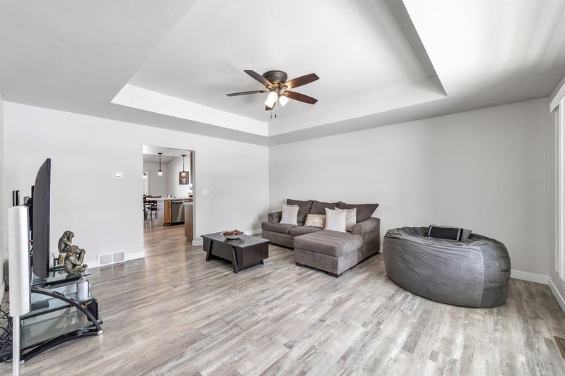 2323 Deckner Ave, Green Bay, WI 54302