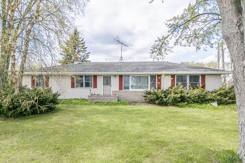 N5201 Lower Rd, Shiocton, WI 54170-9132