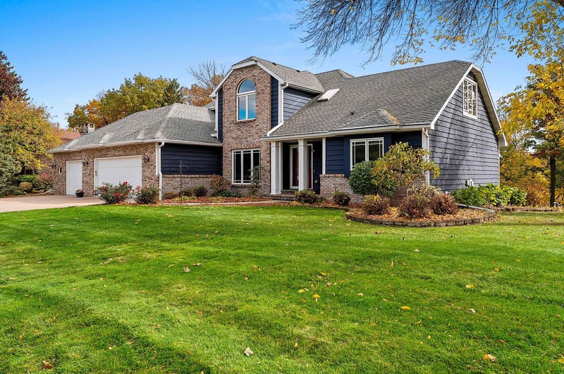 63 Fox Point Dr, Appleton, WI 54911