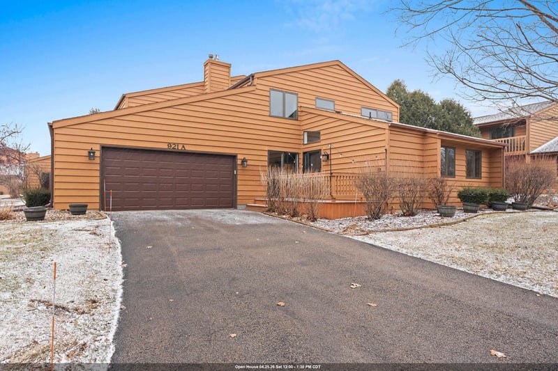 921 Windfield Pl #A, Appleton, WI 54911