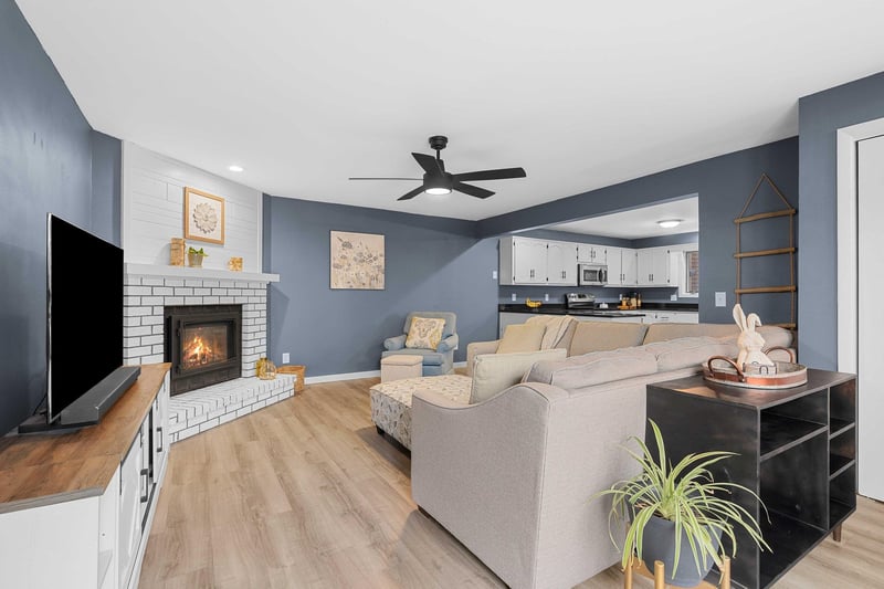 921 Windfield Pl #A, Appleton, WI 54911