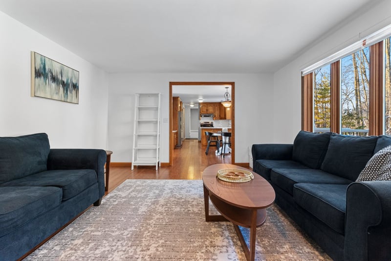 236 Elk Ct, Green Bay, WI 54302