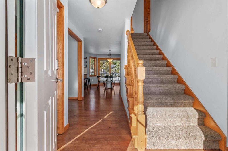 236 Elk Ct, Green Bay, WI 54302