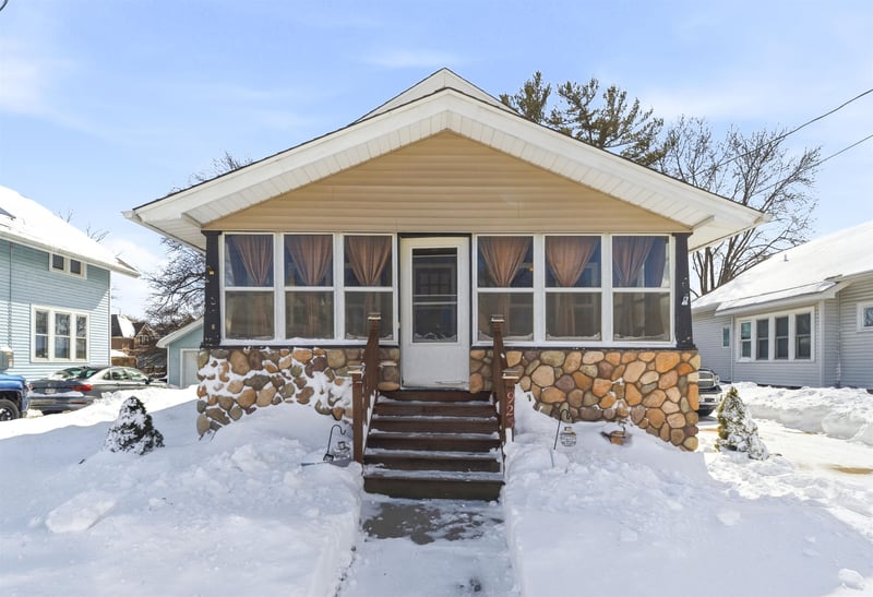 923 Elsie St, Appleton, WI 54913