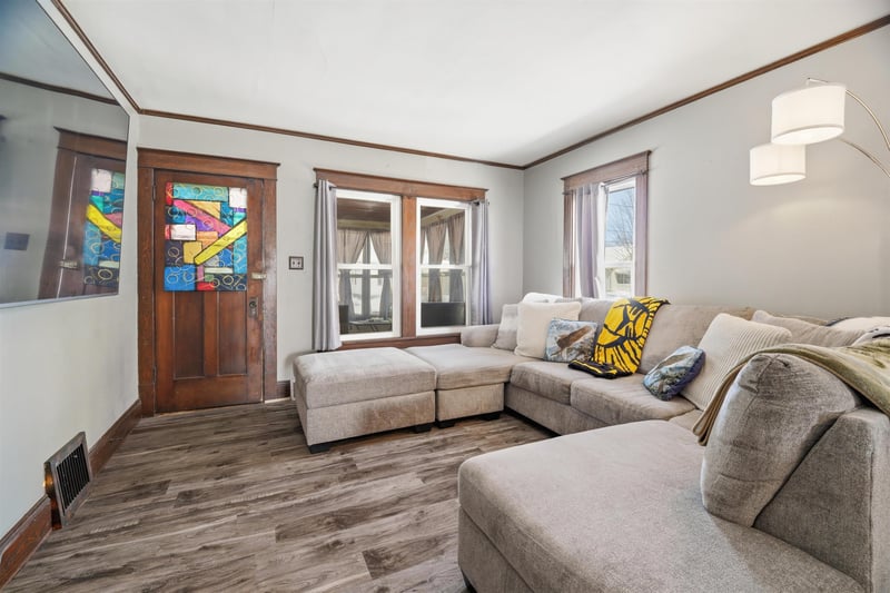 923 Elsie St, Appleton, WI 54913