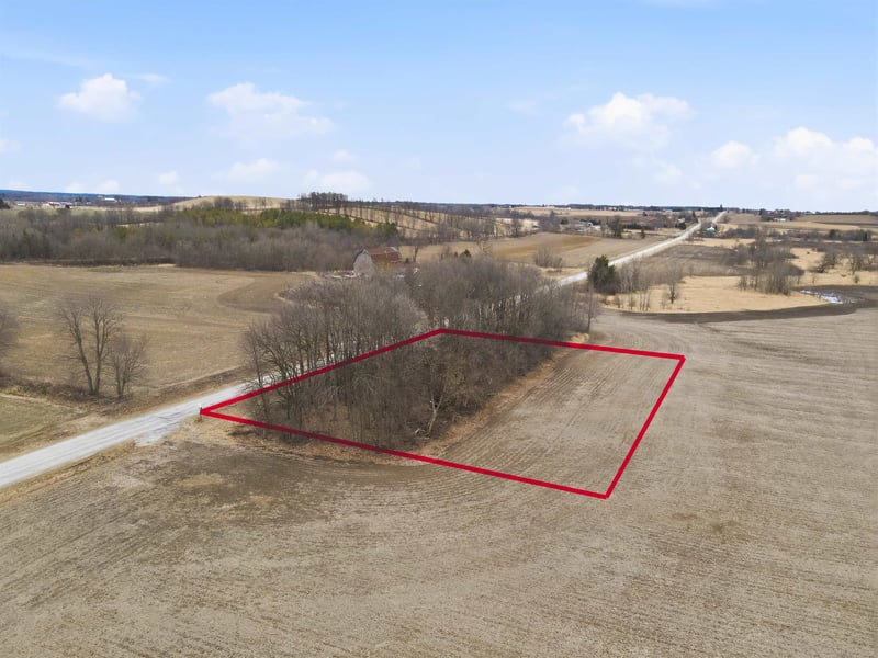 Hayton Rd, New Holstein, WI 53061