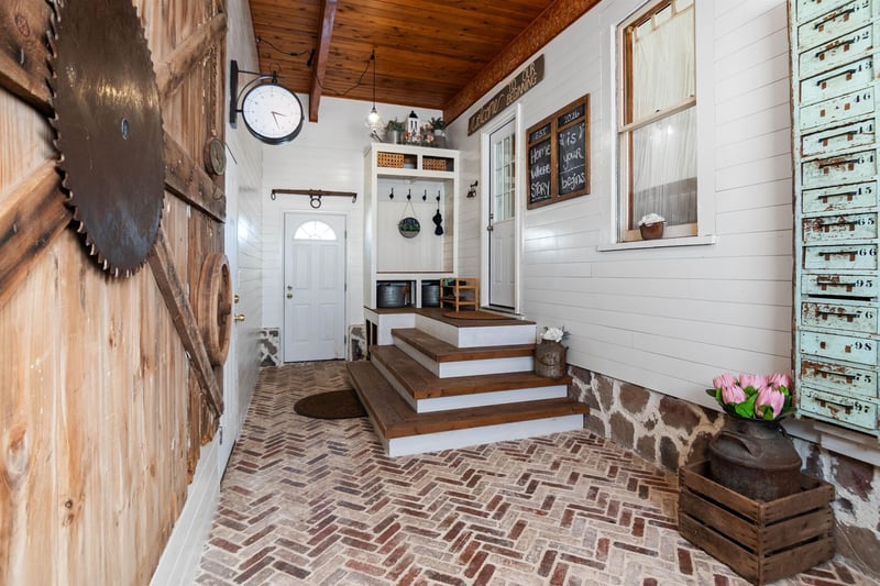 N8161 Miller Rd, Seymour, WI 54165
