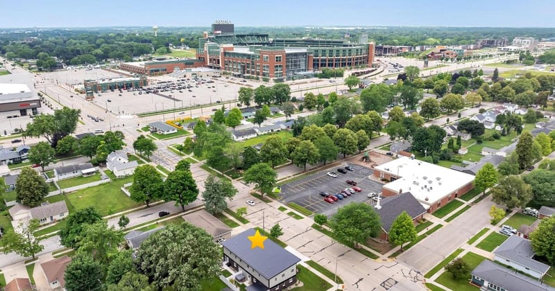 1751 Oneida St, Green Bay, WI 54304