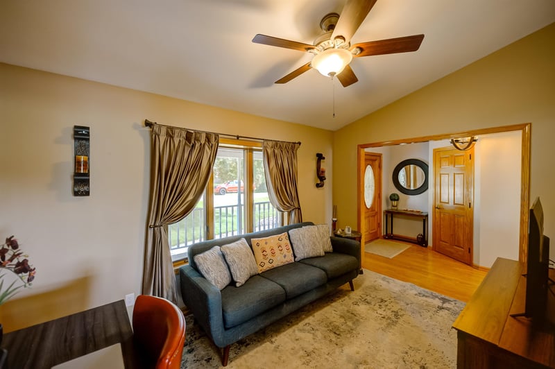 3129 Honey Creek Ct, Oshkosh, WI 54904