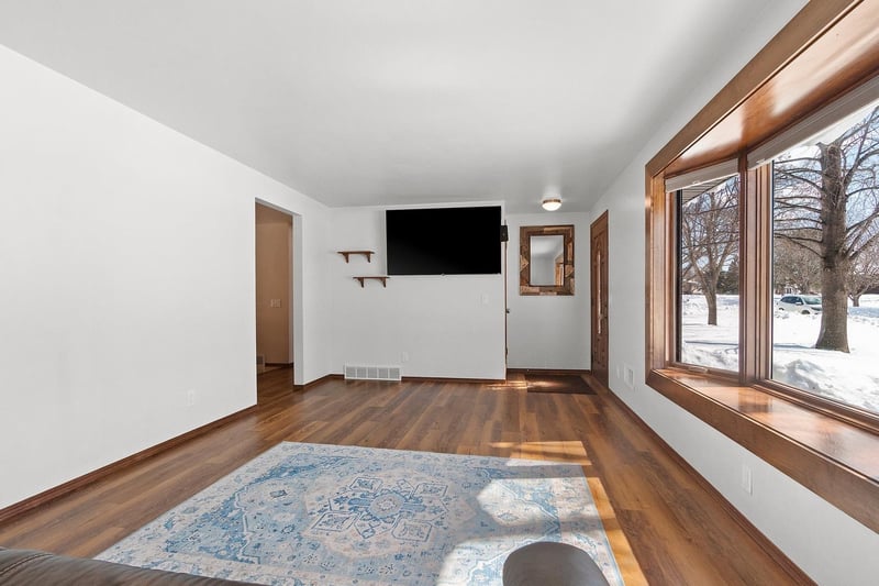 1793 Mac Ln, Green Bay, WI 54311-6409