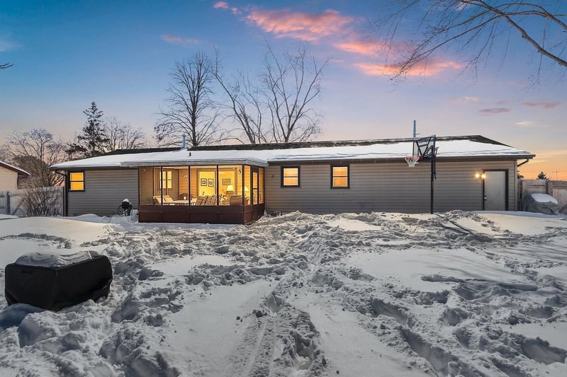 1793 Mac Ln, Green Bay, WI 54311-6409