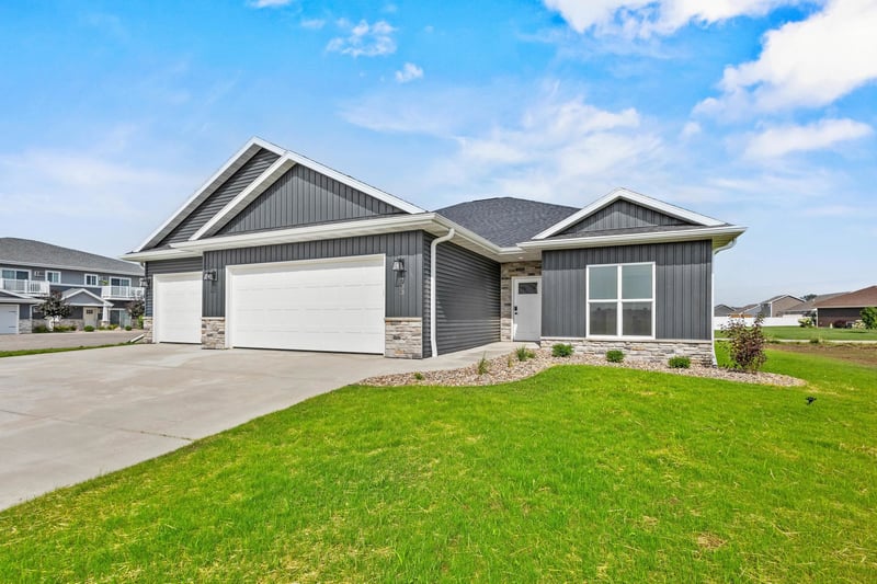 733 Tambour Ct, De Pere, WI 54115