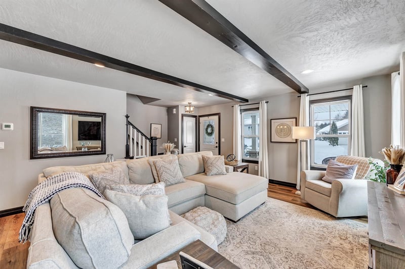 1102 Heyerdahl Hts, Oneida, WI 54115