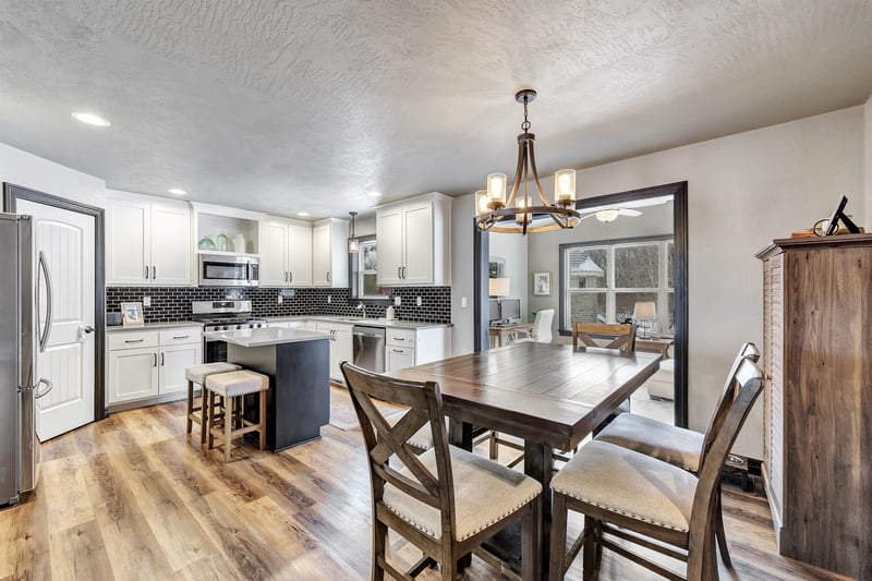 1102 Heyerdahl Hts, Oneida, WI 54115