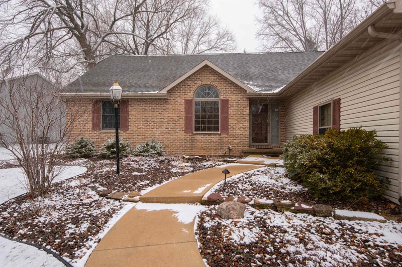 2640 Appian Way, Green Bay, WI 54302-4910