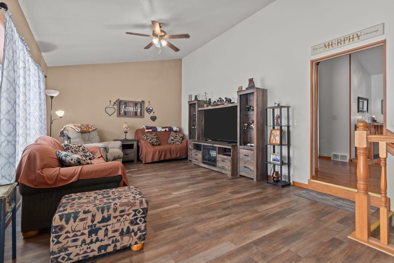 N10035 Red River Rd, Bowler, WI 54416