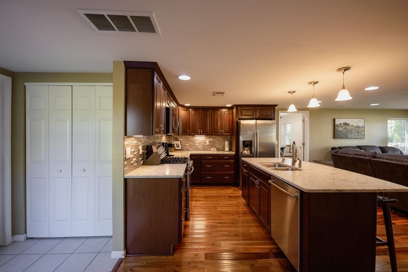 8096 Channel Ln, Omro, WI 54963